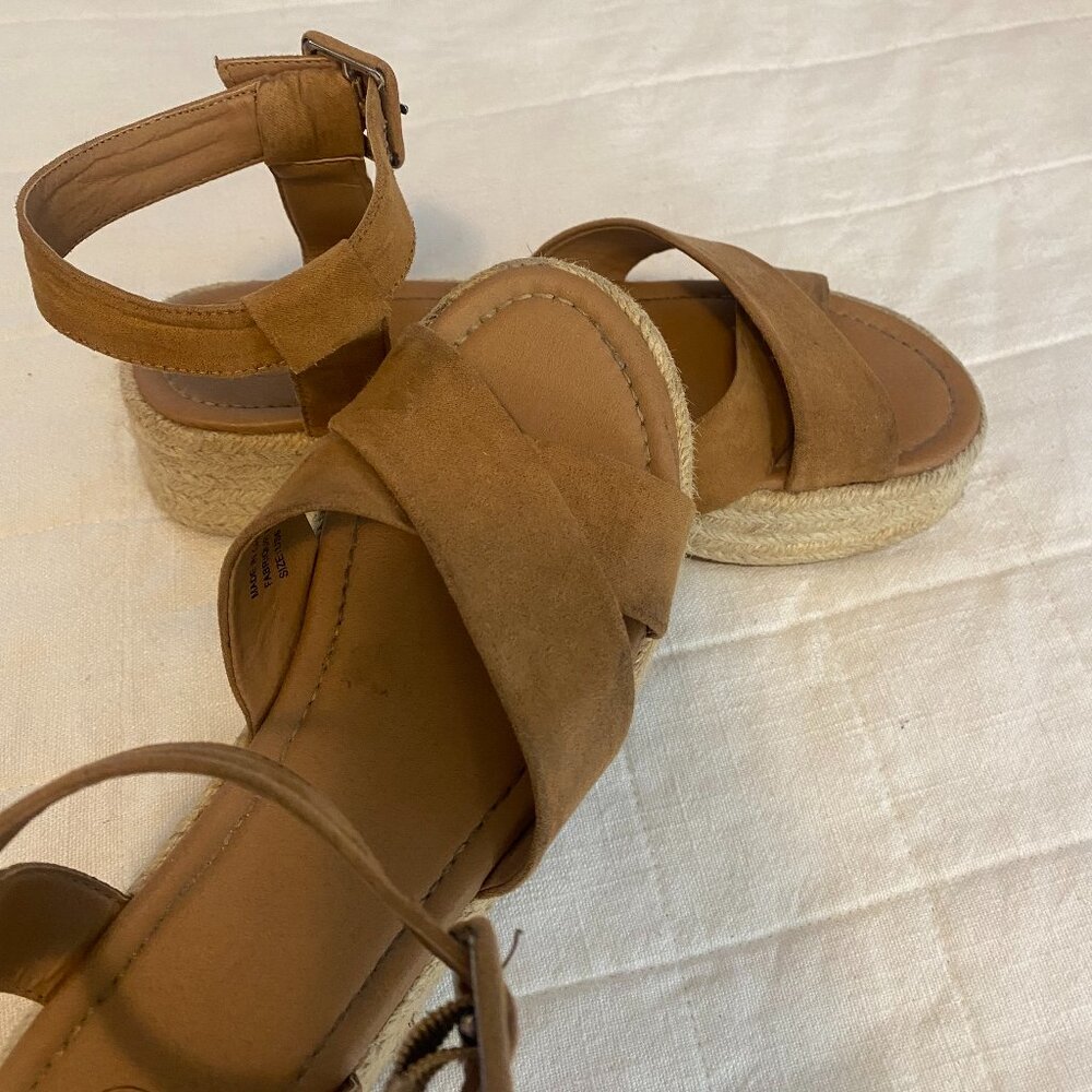 Urban Outfitters Espadrille Suede Platform Sandals- size 6